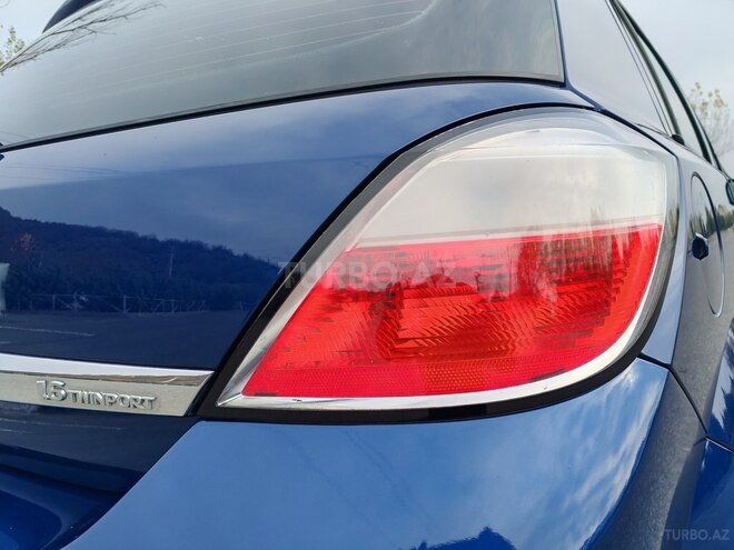 Opel Astra 2005, 230,640 km - 1.6 l - Şəki