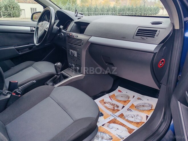 Opel Astra 2005, 230,640 km - 1.6 l - Şəki