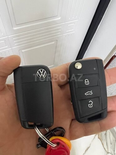 Volkswagen Polo 2021, 93,000 km - 1.6 л - Bakı