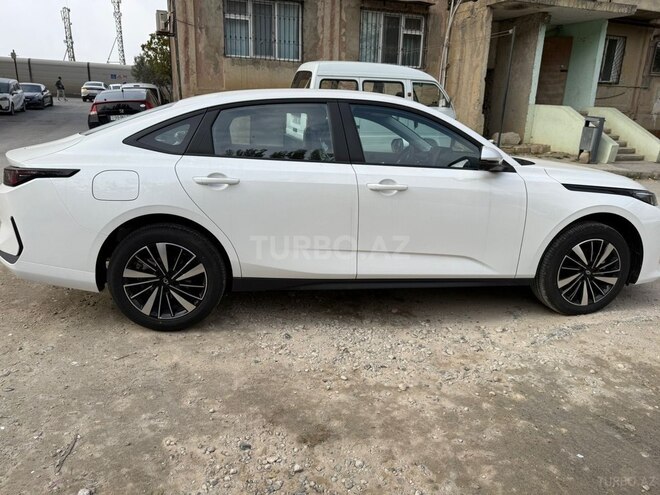 Changan Qiyuan A05 2025, 0 km - 1.5 l - Bakı