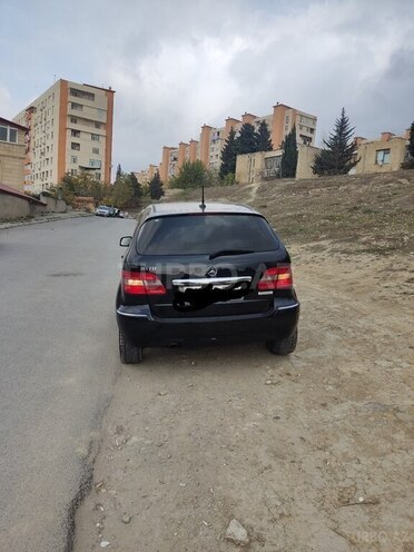 Mercedes B 170 2008, 194,500 km - 1.7 л - Bakı