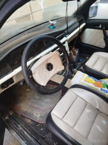 Mercedes 190 1989, 199,900 km - 2.6 л - Bakı