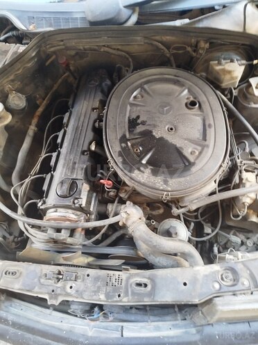 Mercedes 190 1989, 199,900 km - 2.6 л - Bakı