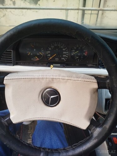 Mercedes 190 1989, 199,900 km - 2.6 л - Bakı