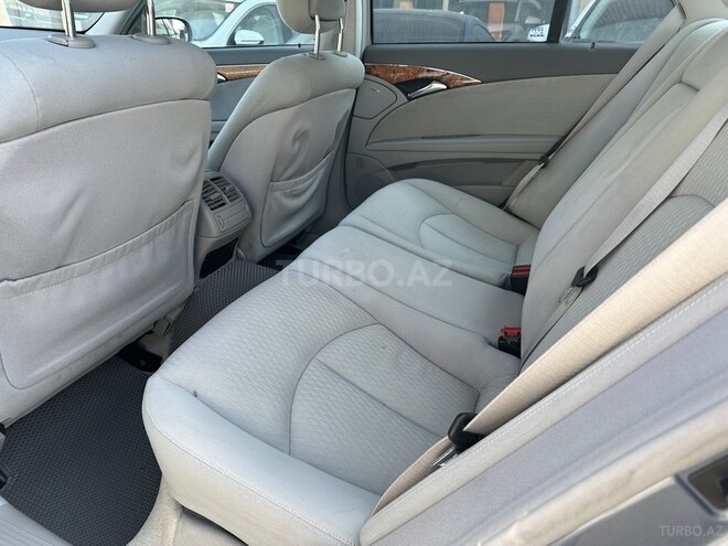 Mercedes E 220 2004, 325,000 km - 2.2 l - Bakı