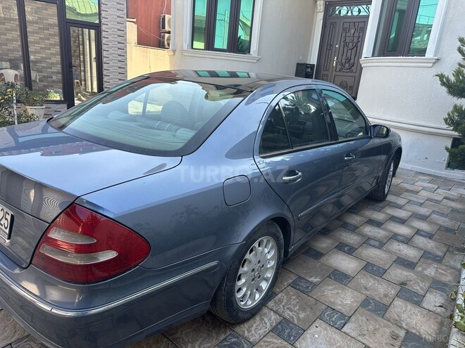 Mercedes E 220 2004, 325,000 km - 2.2 l - Bakı