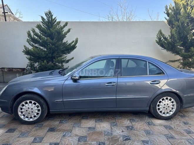 Mercedes E 220 2004, 325,000 km - 2.2 l - Bakı