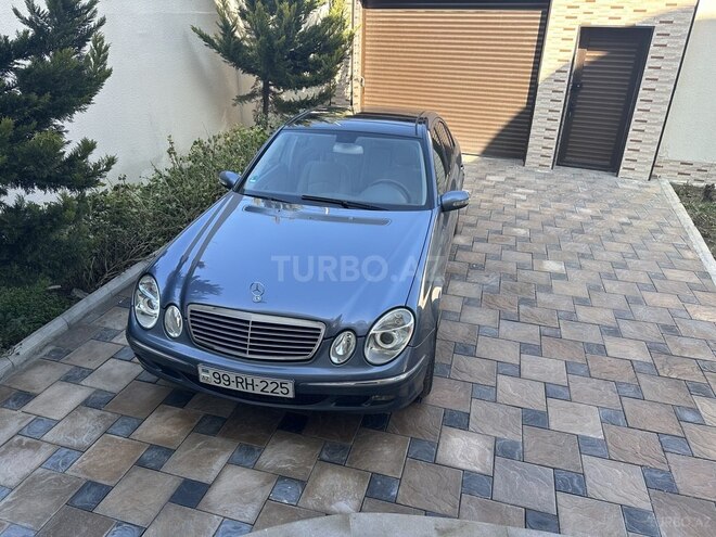 Mercedes E 220 2004, 325,000 km - 2.2 l - Bakı