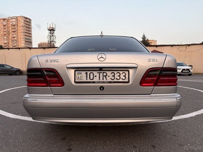 Mercedes E 270 2001, 377,000 km - 2.7 l - Bakı
