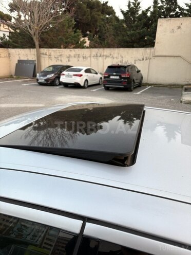 Mercedes E 270 2001, 377,000 km - 2.7 l - Bakı