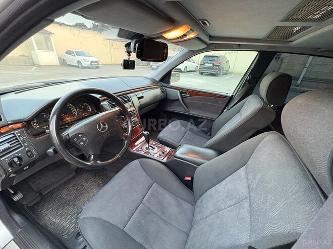 Mercedes E 270 2001, 377,000 km - 2.7 l - Bakı