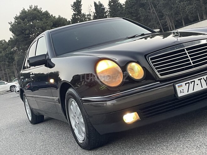 Mercedes E 240 1999, 314,338 km - 2.4 l - Sumqayıt
