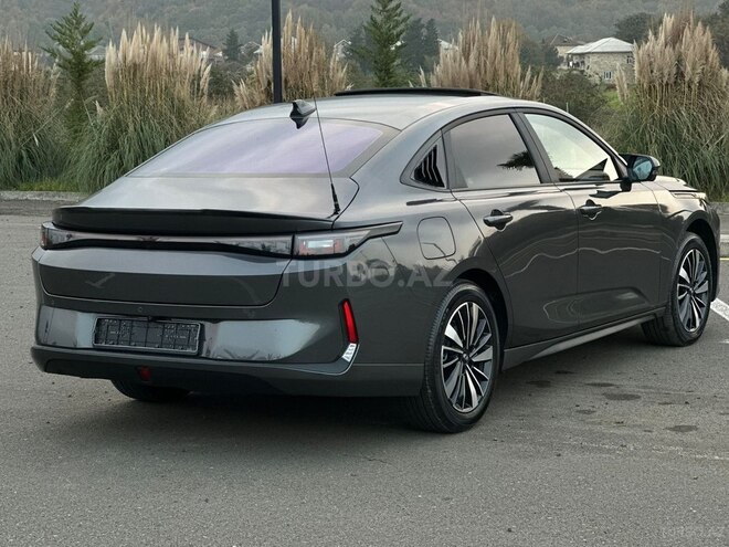 Changan Qiyuan A05 2025, 10,000 km - 1.5 л - Bakı