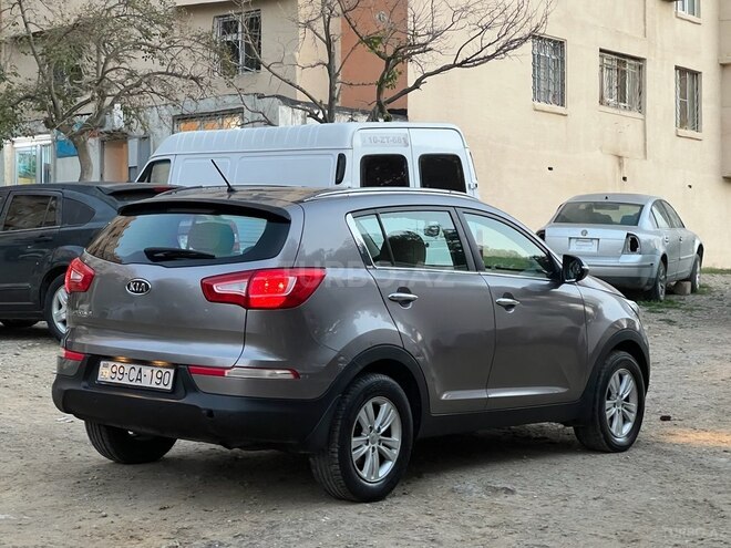 Kia Sportage 2011, 175,000 km - 2.0 l - Bakı