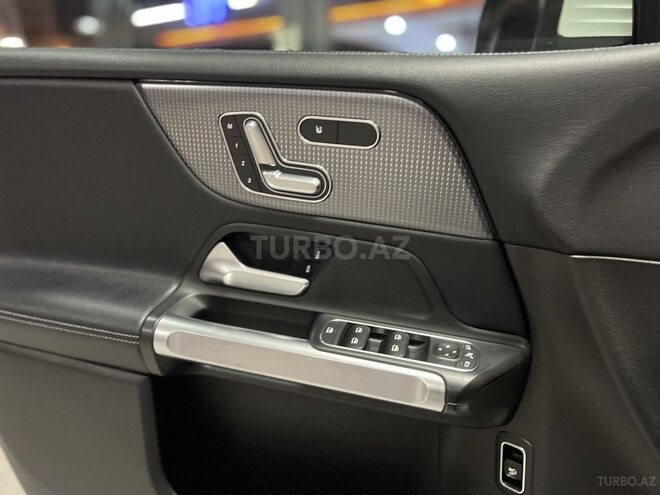 Mercedes GLB 250 4MATIC 2020, 47,000 km - 2.0 л - Bakı