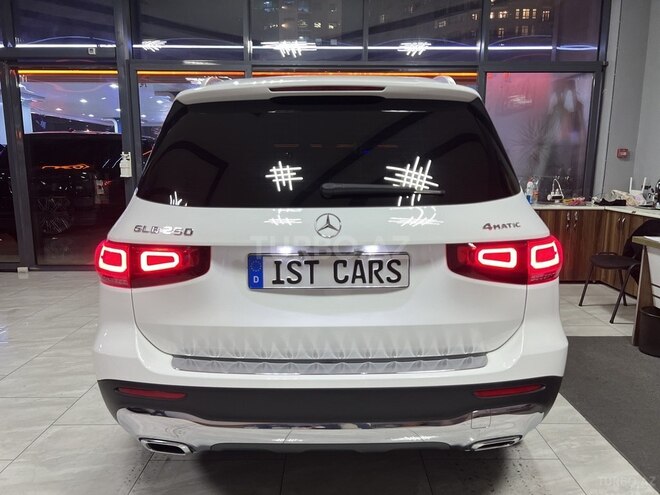 Mercedes GLB 250 4MATIC 2020, 47,000 km - 2.0 л - Bakı
