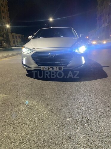 Hyundai Elantra 2017, 204,227 km - 2.0 l - Bakı