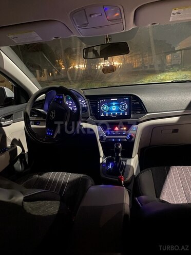 Hyundai Elantra 2017, 204,227 km - 2.0 l - Bakı