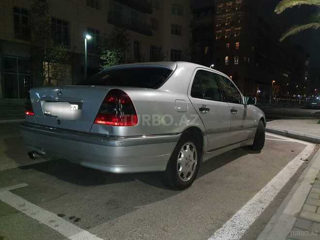 Mercedes C 220 1998, 319,000 km - 2.2 l - Bakı