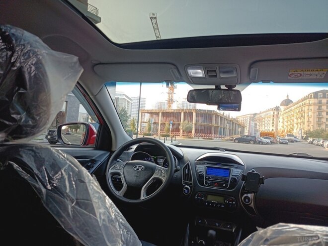 Hyundai ix35-17