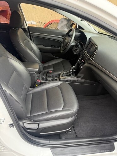 Hyundai Avante 2015, 132,000 km - 1.6 l - Bakı