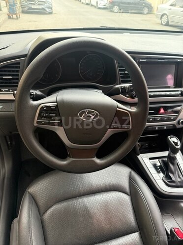 Hyundai Avante 2015, 132,000 km - 1.6 l - Bakı
