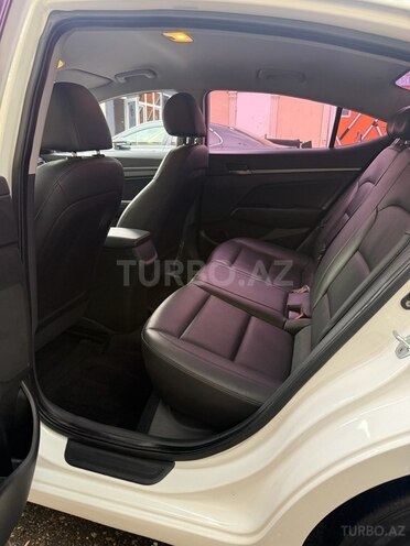 Hyundai Avante 2015, 132,000 km - 1.6 l - Bakı