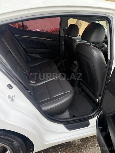 Hyundai Avante 2015, 132,000 km - 1.6 l - Bakı