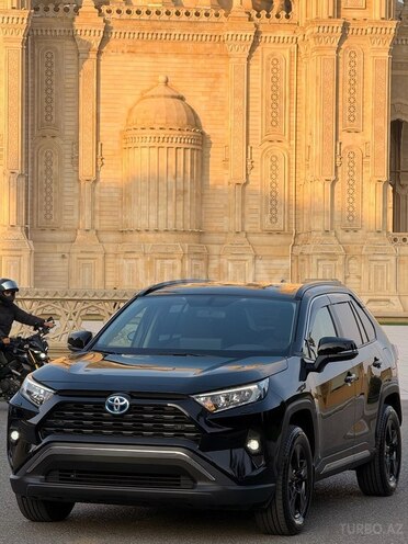 Toyota RAV4 2023, 32,000 km - 2.5 l - Bakı