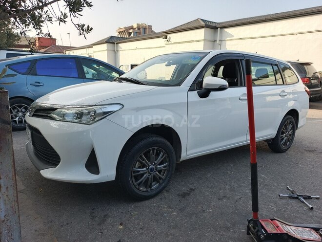 Toyota Corolla Fielder 2019, 53,000 km - 1.5 l - Bakı