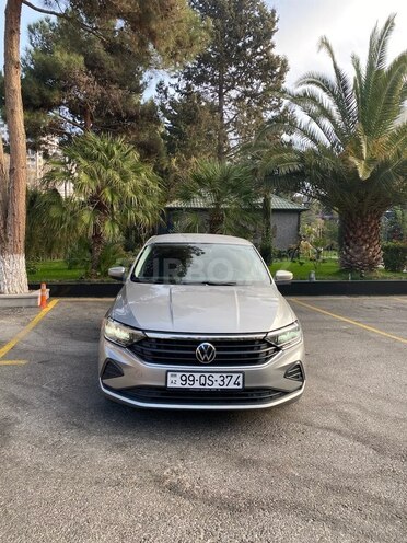 Volkswagen Polo 2022, 83,800 km - 1.6 l - Bakı