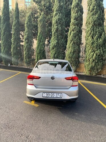 Volkswagen Polo 2022, 83,800 km - 1.6 l - Bakı