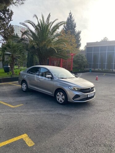 Volkswagen Polo 2022, 83,800 km - 1.6 l - Bakı