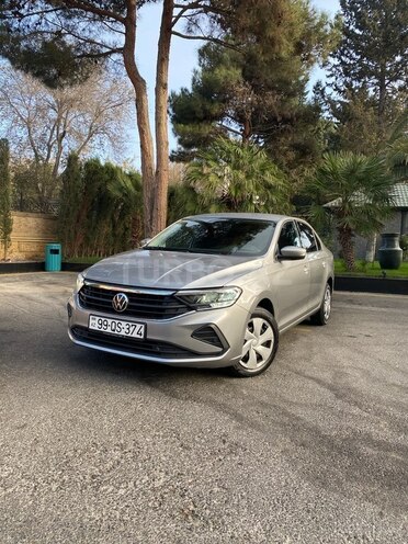 Volkswagen Polo 2022, 83,800 km - 1.6 l - Bakı