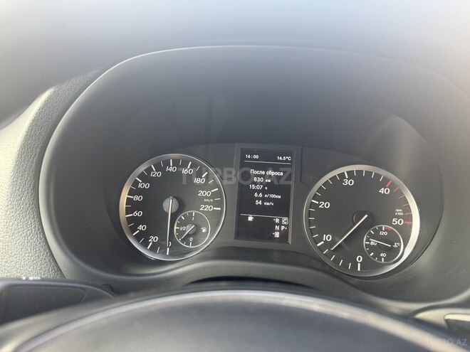 Mercedes  2017, 251,500 km - 2.1 л - Bakı