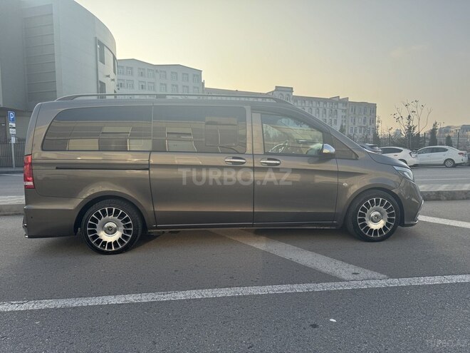 Mercedes  2017, 251,500 km - 2.1 л - Bakı