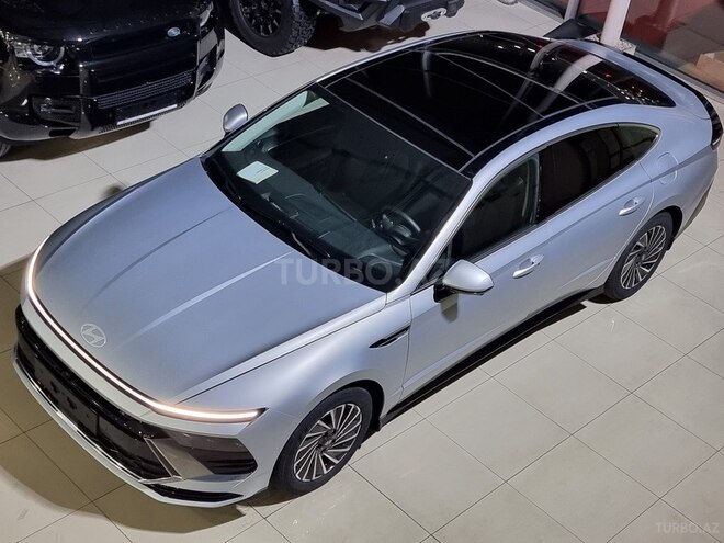 Hyundai Sonata-3