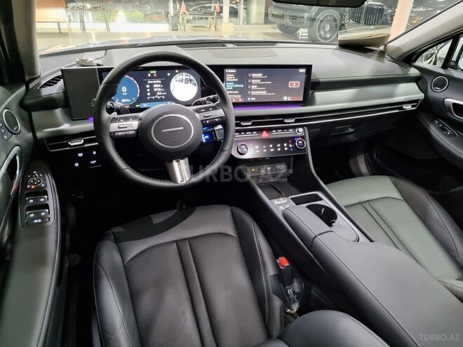 Hyundai Sonata-22