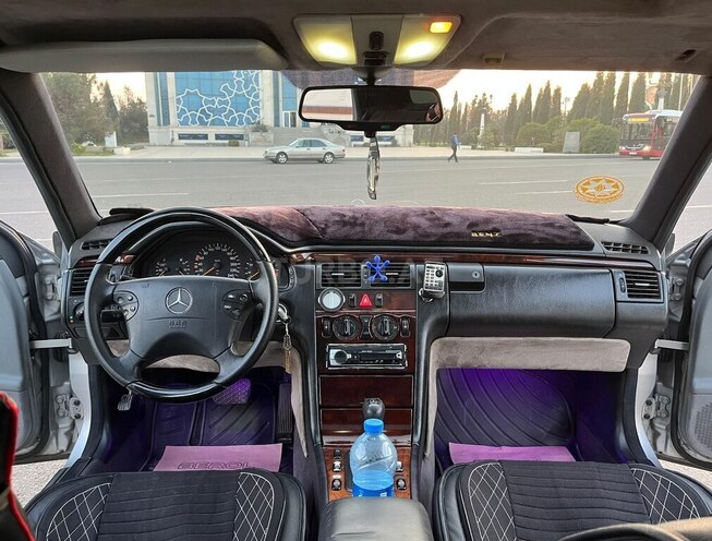 Mercedes E 200 1995, 450,500 km - 2.0 l - Gəncə