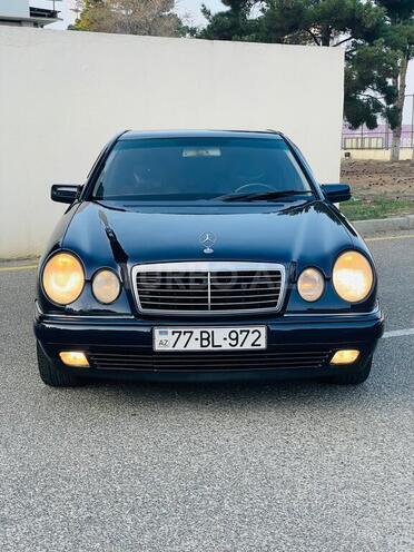 Mercedes E 220 1999, 652,358 km - 2.2 l - Sumqayıt