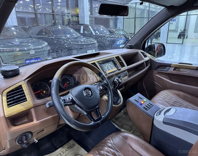 Volkswagen Transporter 2018, 246,800 km - 2.0 l - Bakı