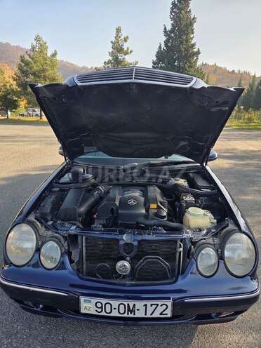 Mercedes E 280 2000, 355,800 km - 2.8 l - Balakən
