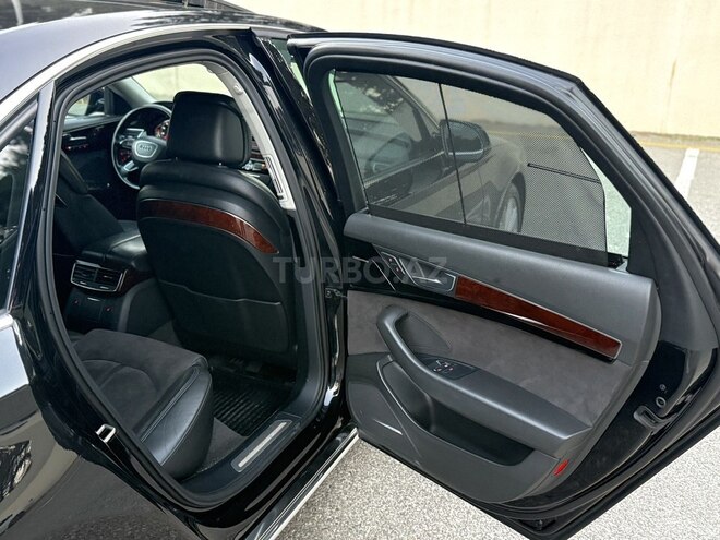 Audi A8 2011, 221,000 km - 4.2 l - Bakı