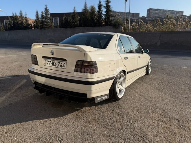 BMW 328 1995, 444,000 km - 2.8 l - Bakı