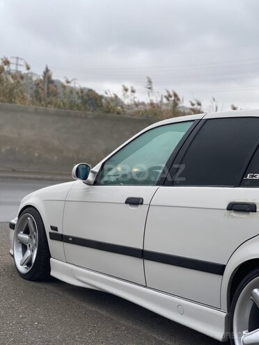 BMW 328 1995, 444,000 km - 2.8 l - Bakı