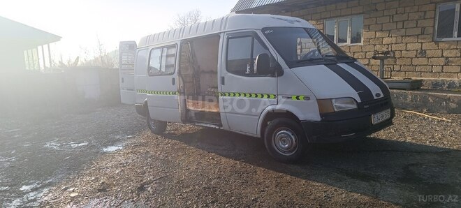 Ford Transit 1993, 535,000 km - 2.5 l - Qax
