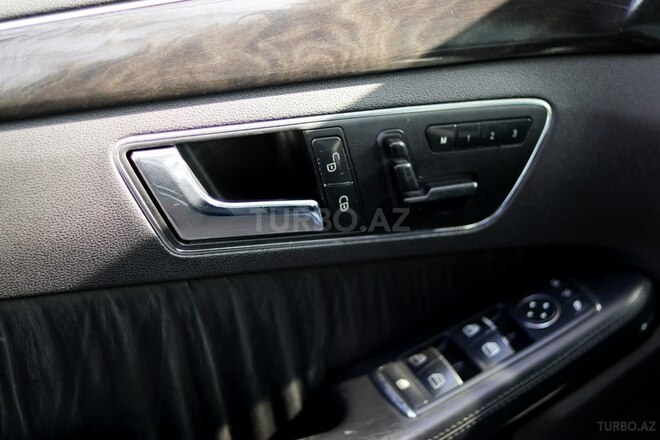 Mercedes E 350 2010, 203,000 km - 3.5 л - Masallı