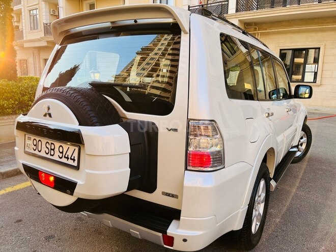 Mitsubishi Pajero 2012, 128,000 km - 3.5 л - Bakı