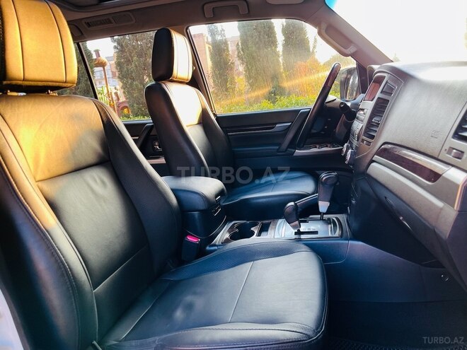Mitsubishi Pajero 2012, 128,000 km - 3.5 л - Bakı