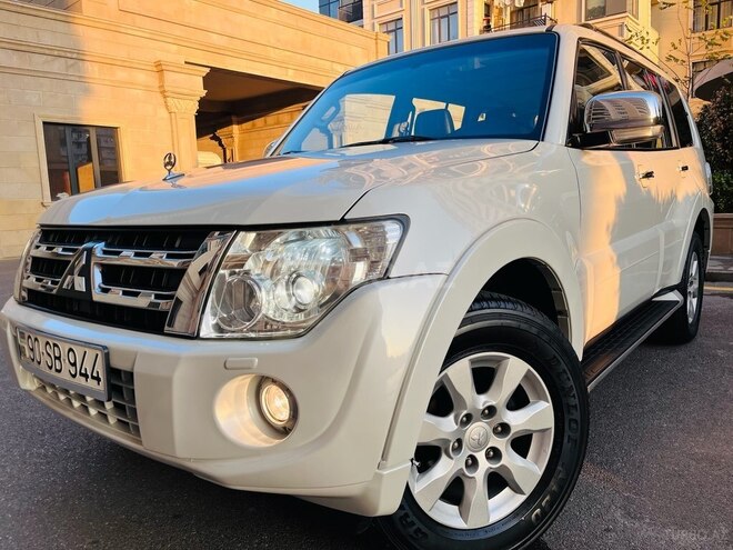 Mitsubishi Pajero 2012, 128,000 km - 3.5 л - Bakı
